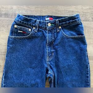 Vintage Tommy Hilfiger women’s size 27 high rise straight blue denim jeans logo
